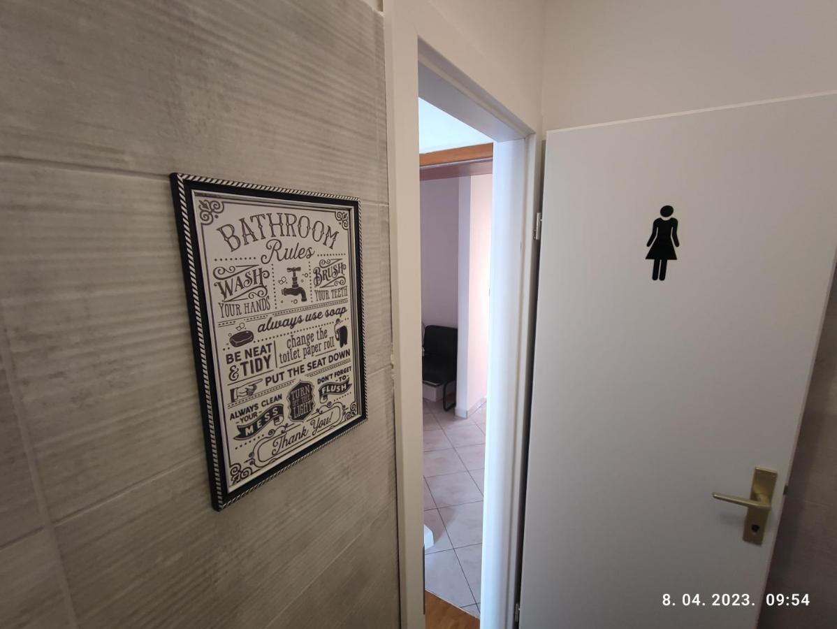 Impact House Split Hostel ภายนอก รูปภาพ